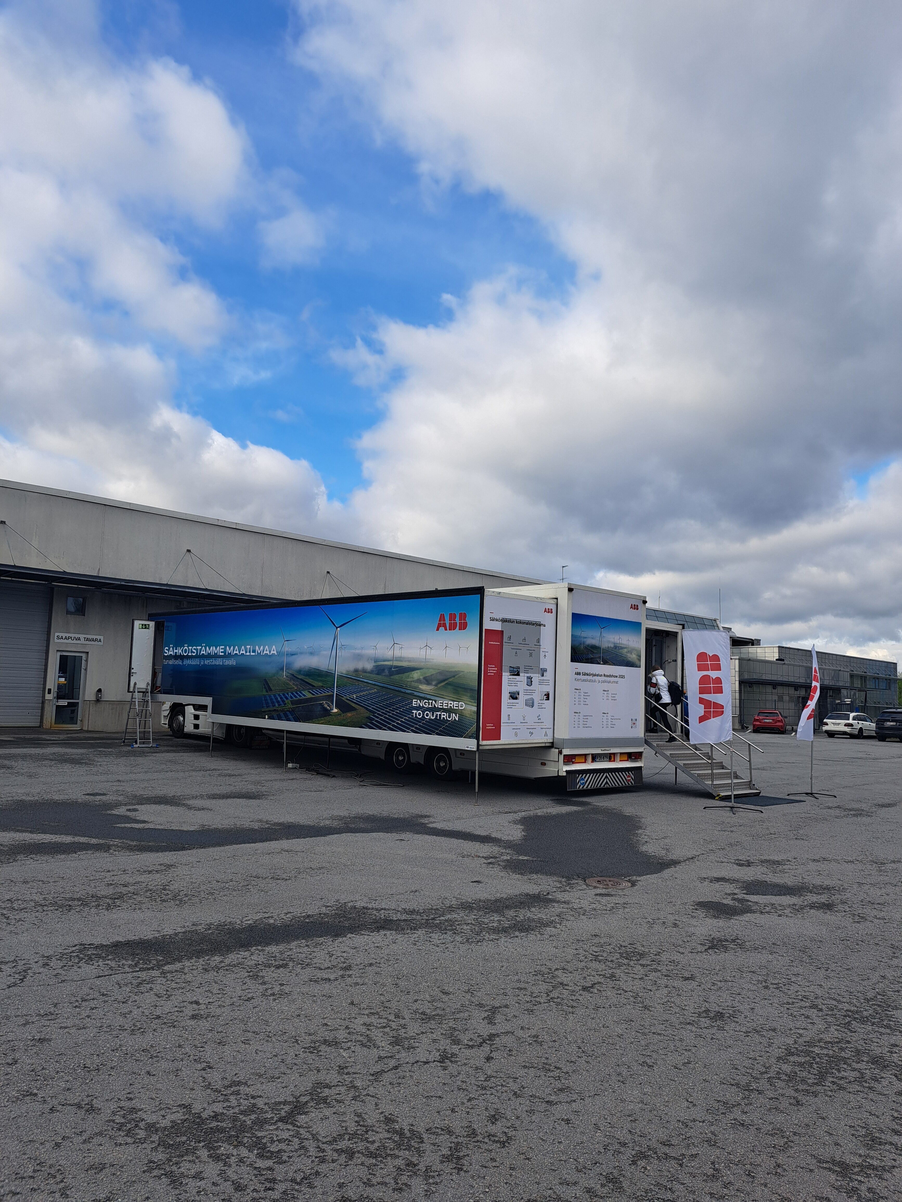 ABB:n rekka, sähkönjakelun roadshow