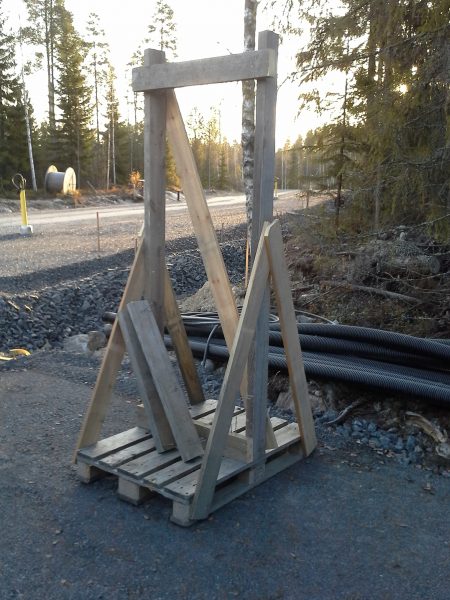 Esimerkki työmaakeskuksen telineestä