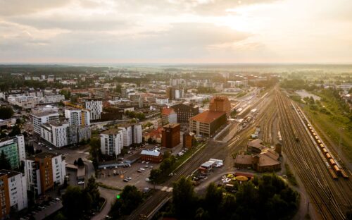 Ilmakuva Seinäjoelta, auringonlasku